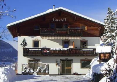 Photo exteriors Residence Lastei