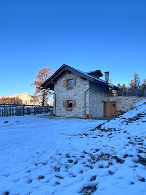 Photo exteriors Apartment in hut Mira