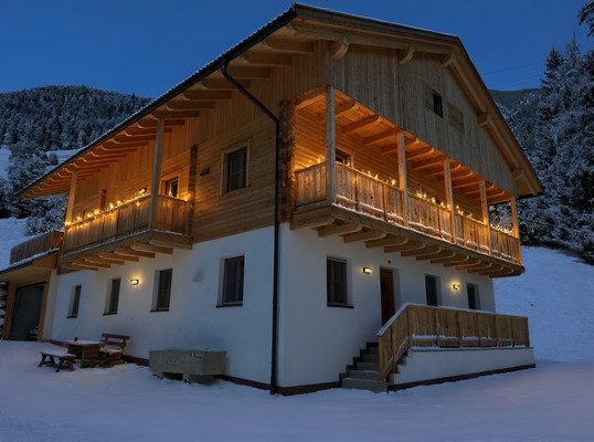 Foto Außenansicht Ferienwohnungen Kröllhof