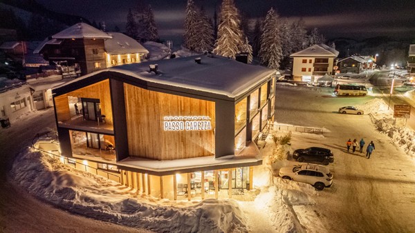 Foto esterno Sporthotel Passo Carezza