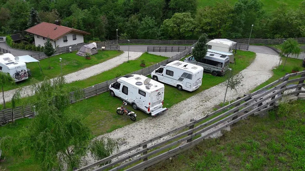 Foto esterno Campeggio Zögghof
