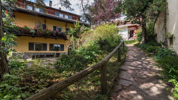 Foto esterno in estate La Rondula - Residence Chalet Garni