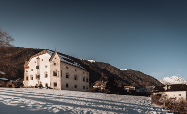 Photo exteriors Ansitz Heufler by Norbert Niederkofler