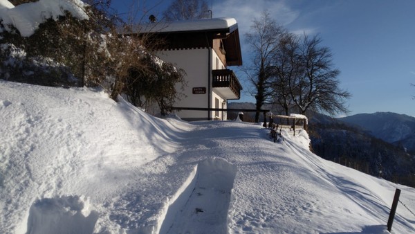 Foto Außenansicht Ferienhütte Uenda