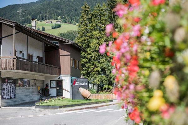 Foto Außenansicht Ferienwohnungen Drei Zinnen / Three Peaks
