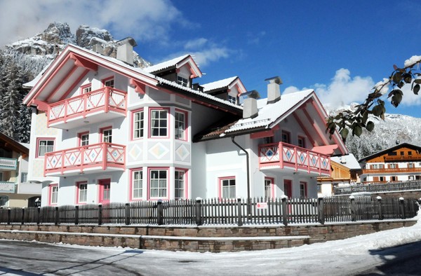 Photo exteriors Apartments Villetta Giumella