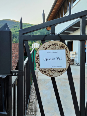 Foto esterno Affittacamere Cjase in Val