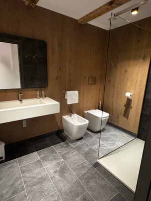 Foto del bagno LA DANE Zoncolan Aparthotel & Spa