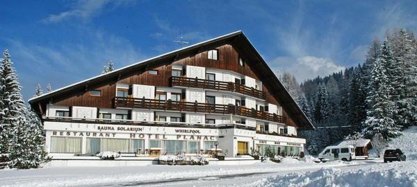 Foto invernale di presentazione Hotel Planac - Golf & Ski