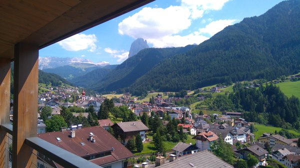 Foto vom Balkon Larciunei