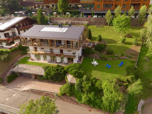 Foto Außenansicht Residence Larciunei