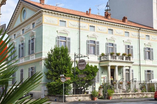 Foto esterno Albergo Villa Cavalleri
