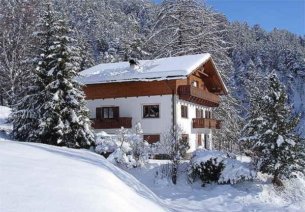 Foto invernale di presentazione Appartamenti Cësa Gravina