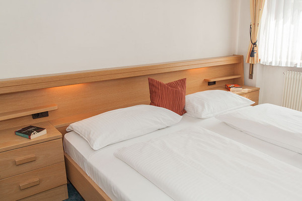 Foto vom Zimmer Zimmer + Ferienwohnungen Martagon