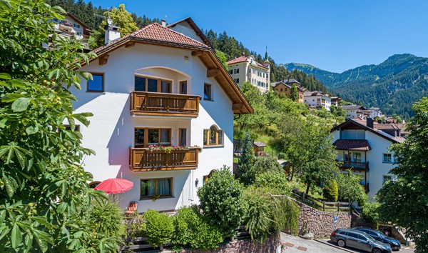 Foto Außenansicht Ferienwohnungen Stlarida