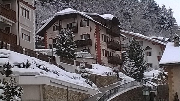 Foto invernale di presentazione Appartamenti Villa Prinoth