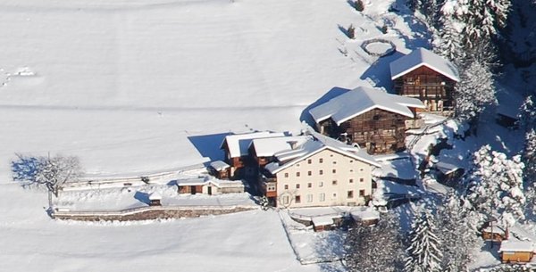 Foto esterno in inverno Casa Cudan