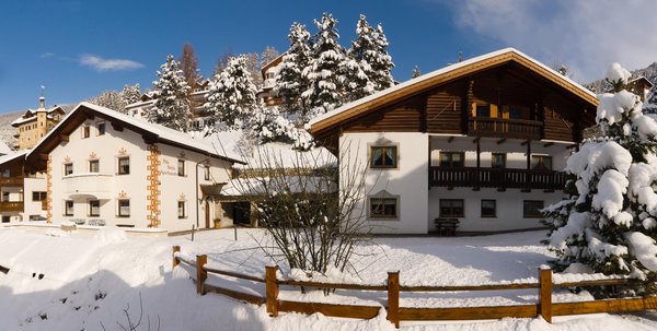 Winter Präsentationsbild Ferienwohnungen Pitla Sotria