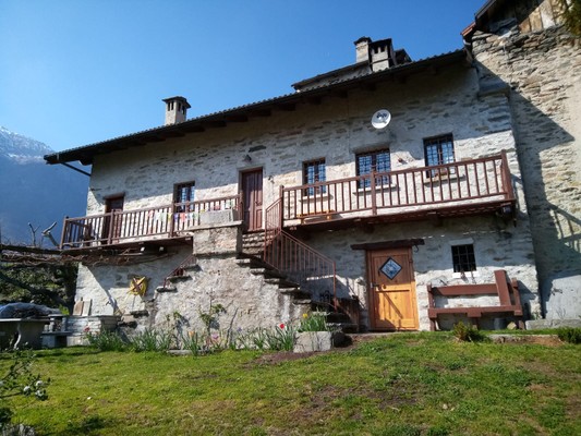 Photo exteriors Holiday House Alpinone