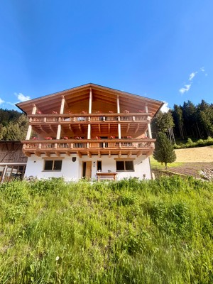 Foto Außenansicht Ferienwohnungen auf dem Bauernhof Broslhof