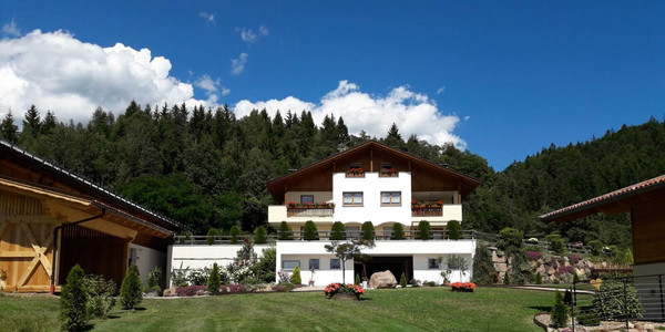 Photo exteriors Farmhouse B&B Gasserhof