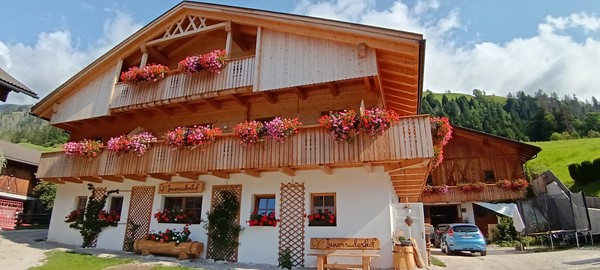 Photo exteriors Farmhouse apartments Innerraderhof