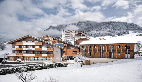 Foto Außenansicht Hotel Apartments Alpenroyal