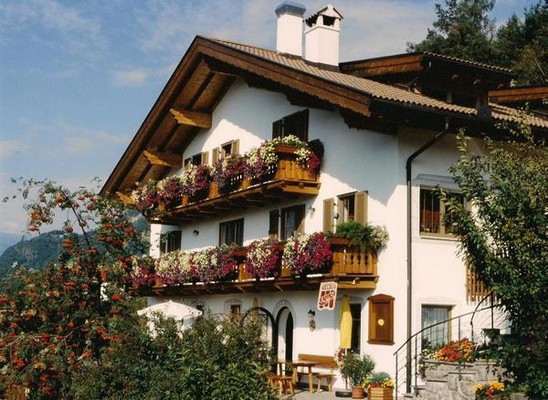 Foto esterno Albergo St. Oswald