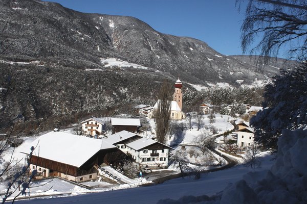 Foto Außenansicht im Winter Zu Tschötsch
