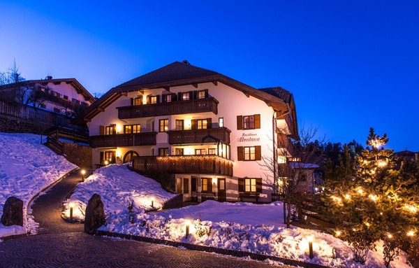 Foto Außenansicht Residence Montana