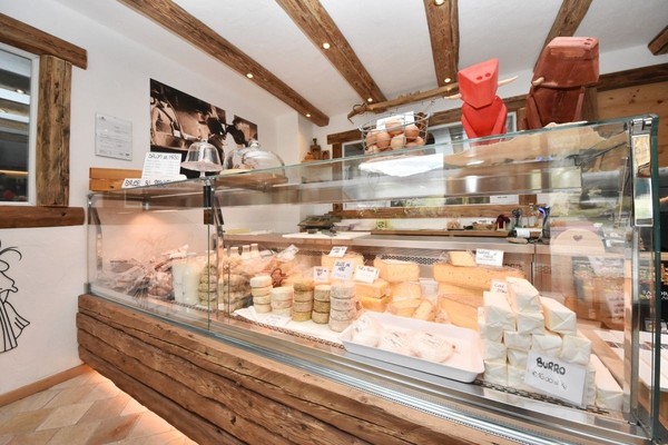 Photo of the shop