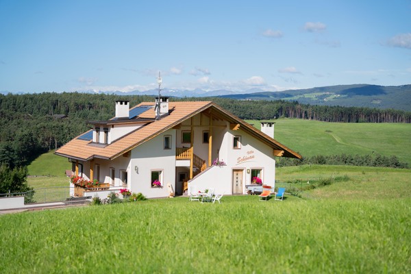 Foto Außenansicht Ferienwohnungen Villa Schönau