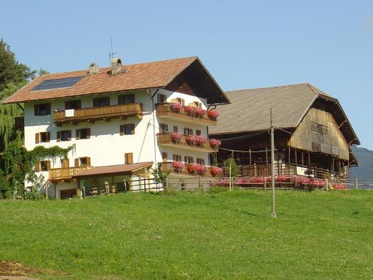 Foto esterno B&B in agriturismo Oberlanzin