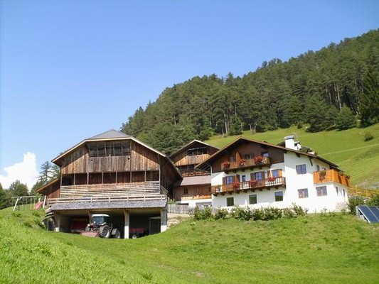 Foto esterno Appartamenti in agriturismo Parnoa