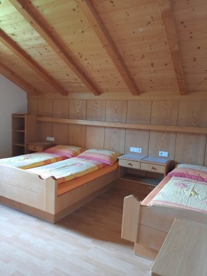 Foto vom Zimmer Ferienwohnungen auf dem Bauernhof Paulrainer