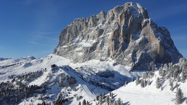 Foto invernale di presentazione Associazione turistica Selva Gardena