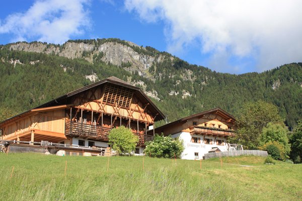 Foto esterno in estate Pristinger Hof