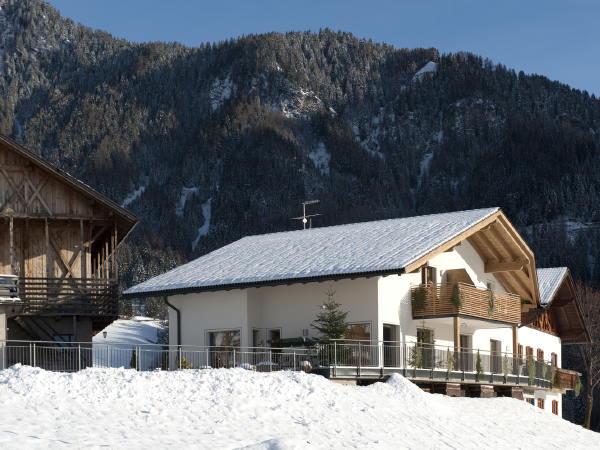 Foto esterno in inverno Kamaunhof