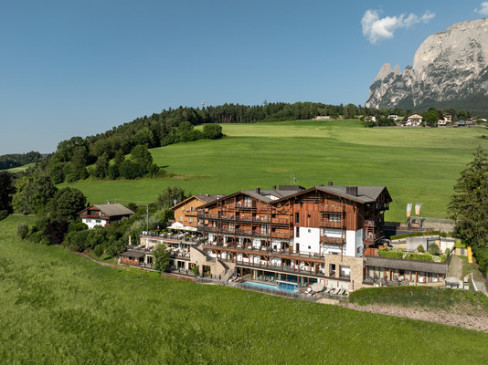 Foto esterno Hotel Emmy - five elements
