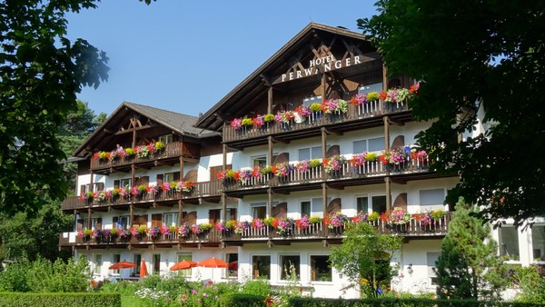 Foto esterno Hotel + Residence Perwanger
