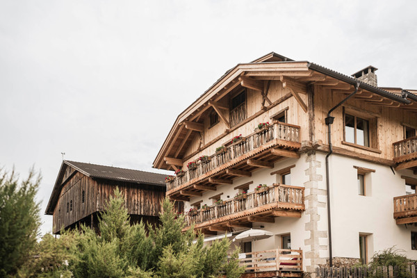 Photo exteriors Farmhouse apartments Huberhof