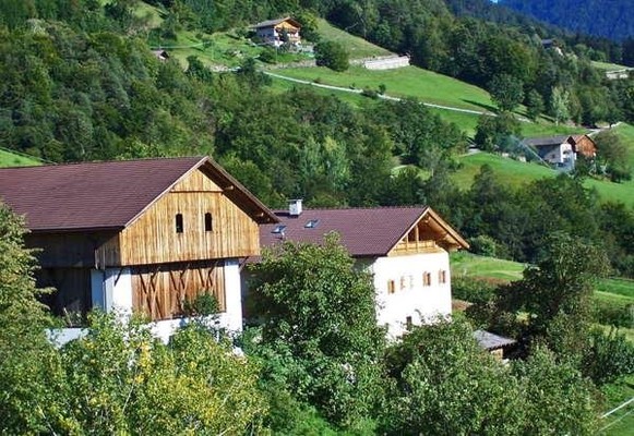 Foto esterno Appartamenti in agriturismo Fingerhof