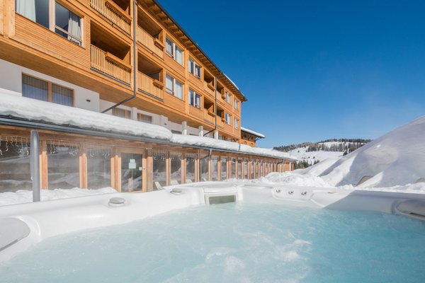 Foto della piscina all'aperto