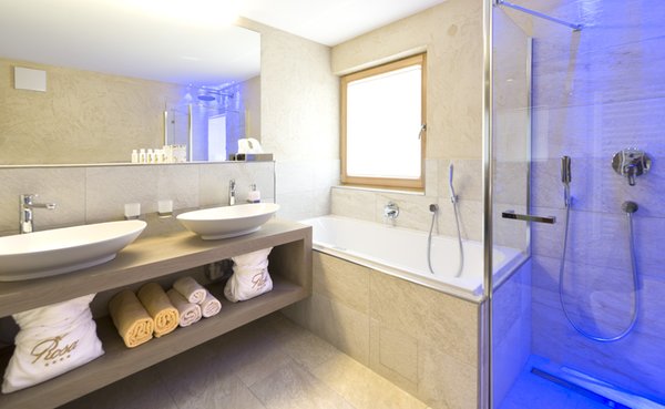 Foto del bagno Hotel Rosa ECO Alpine Spa