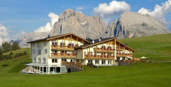 Foto Außenansicht Hotel Santner Alpine Sport & Relax