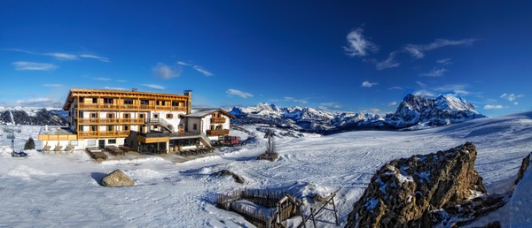 Foto esterno Hotel Goldknopf