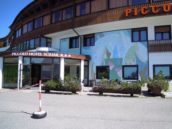 Photo exteriors in summer Piccolo Hotel Sciliar