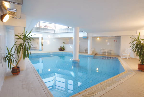Swimming pool Piccolo Hotel Sciliar