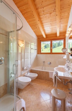 Photo of the bathroom Hotel Monte Piz