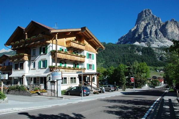 Foto esterno Garni Chalet Madrisa